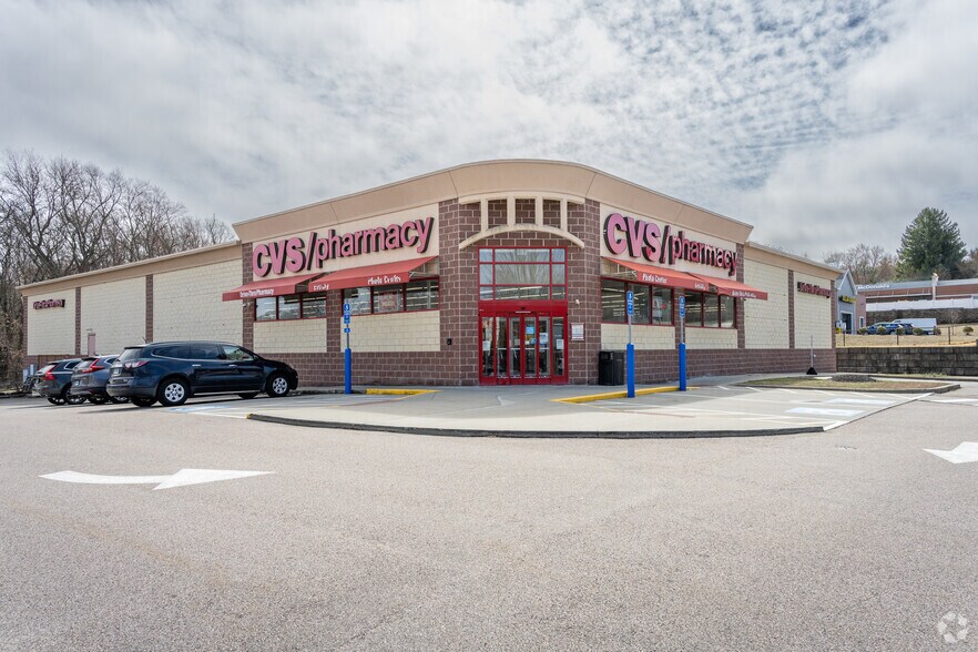 2005 Norwich New London Tpke, Uncasville, CT à vendre - Photo principale – Image 1 sur 6