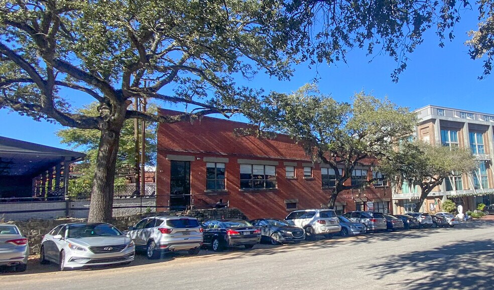 3 Martin Luther King Jr Blvd, Savannah, GA à vendre - Photo principale – Image 1 sur 60