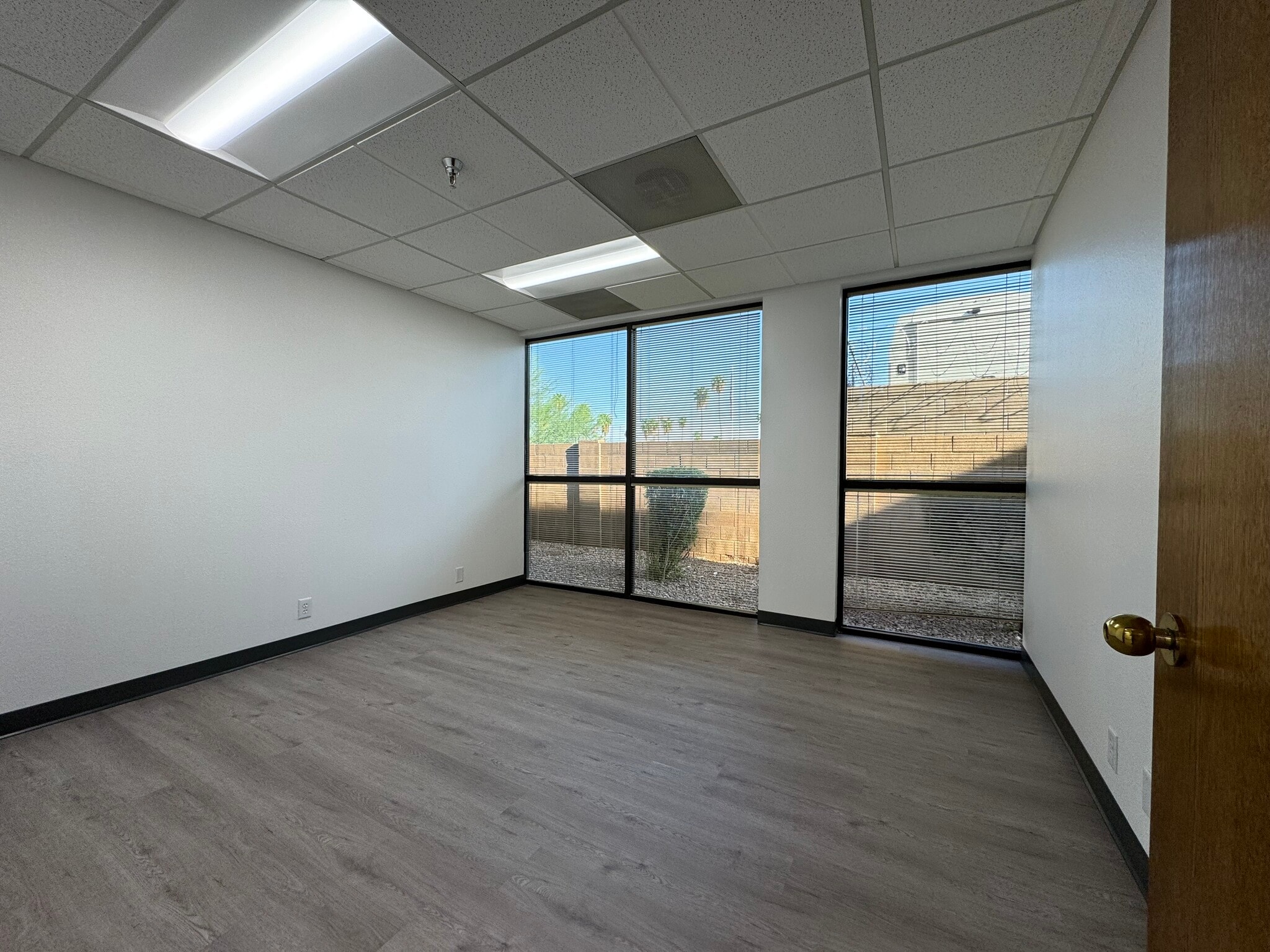 1837 S Mesa Dr, Mesa, AZ à vendre Photo intérieure– Image 1 sur 8