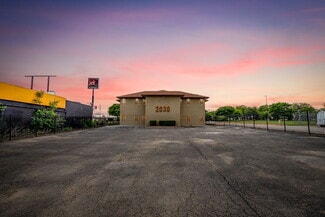 Plus de détails pour 2030 S Las Vegas Trl, White Settlement, TX - Bureau à vendre