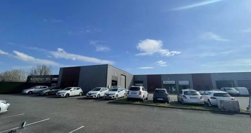 Local d’activités dans Montrabé à louer Photo de l’immeuble– Image 1 sur 4