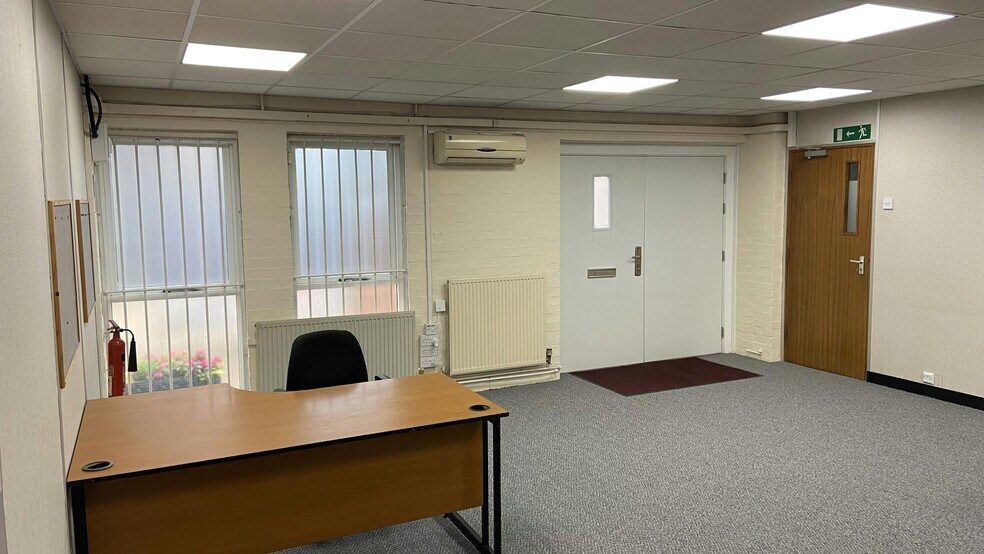 Collingwood Rd, Coventry à louer - Photo de l’immeuble – Image 2 sur 8