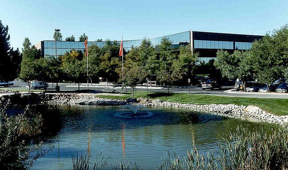 6041 S Syracuse Way, Greenwood Village, CO à louer - Photo de l’immeuble – Image 2 sur 9