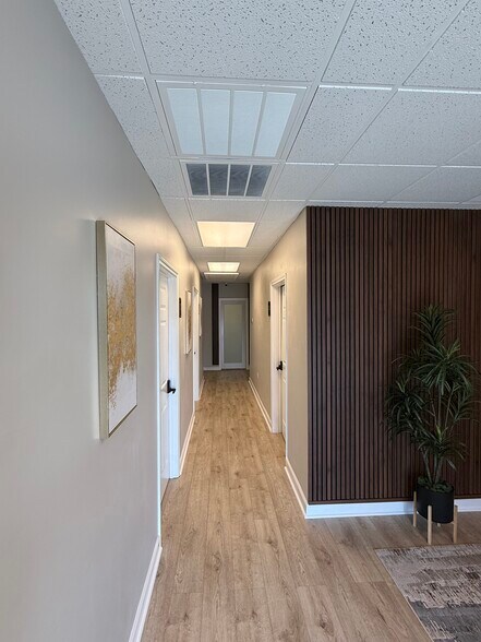 10021 Park Cedar Dr, Charlotte, NC à louer - Photo intérieure – Image 2 sur 24