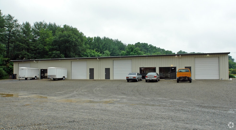 6530-6536 Commonwealth Dr, Roanoke, VA à louer - Photo principale – Image 1 sur 12