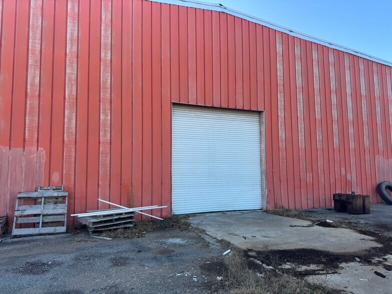 109 Epps St, Gordon, GA à louer - Photo de l’immeuble – Image 2 sur 12