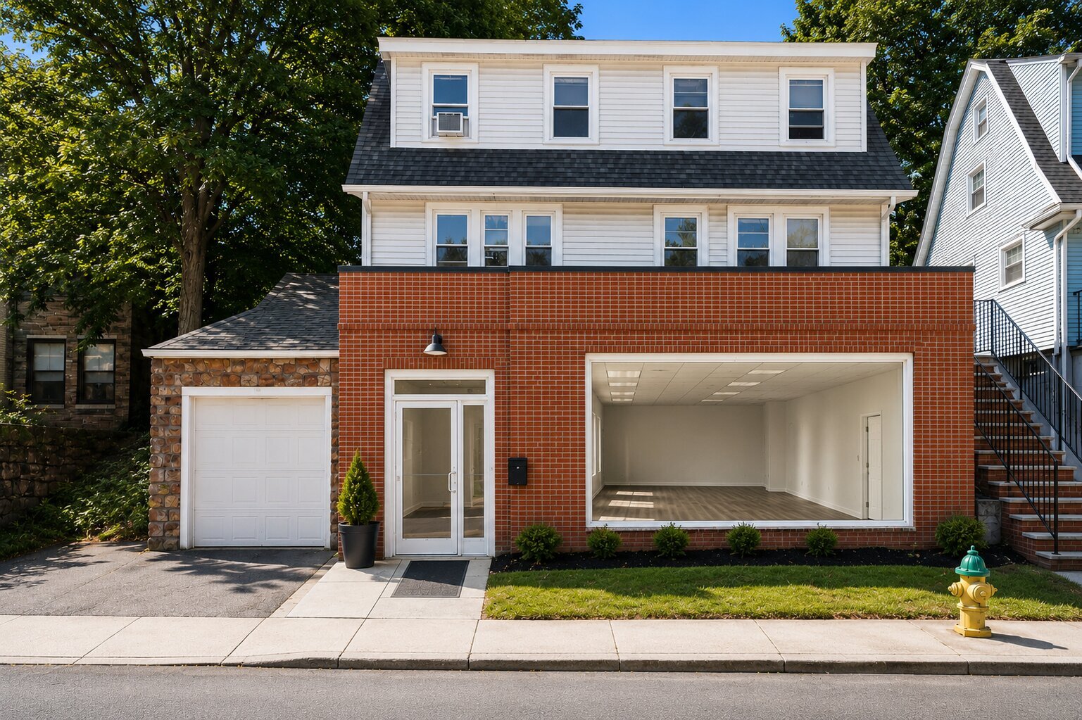 44 N Central Ave, Hartsdale, NY à louer Photo de l’immeuble– Image 1 sur 6