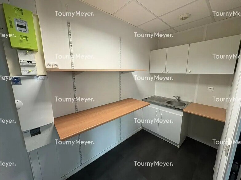 Bureau dans Pacé à louer - Photo de l’immeuble – Image 3 sur 7