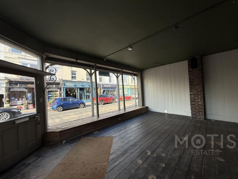99 Sandgate High St, Folkestone à louer - Photo de l’immeuble – Image 3 sur 8