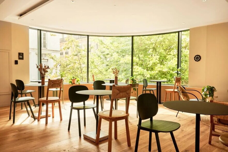 Bureau dans Paris à louer - Photo de l’immeuble – Image 2 sur 9