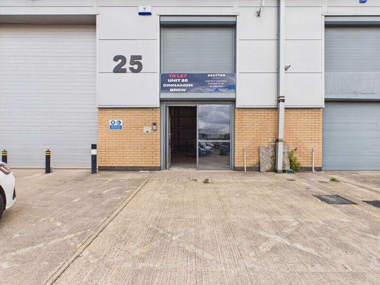 Makerfield Way, Wigan à louer - Photo de l’immeuble – Image 3 sur 3