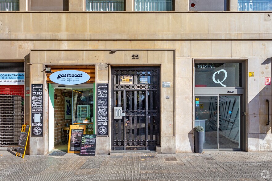 Local commercial dans Barcelone, Barcelona à louer - Photo de l’immeuble – Image 3 sur 6