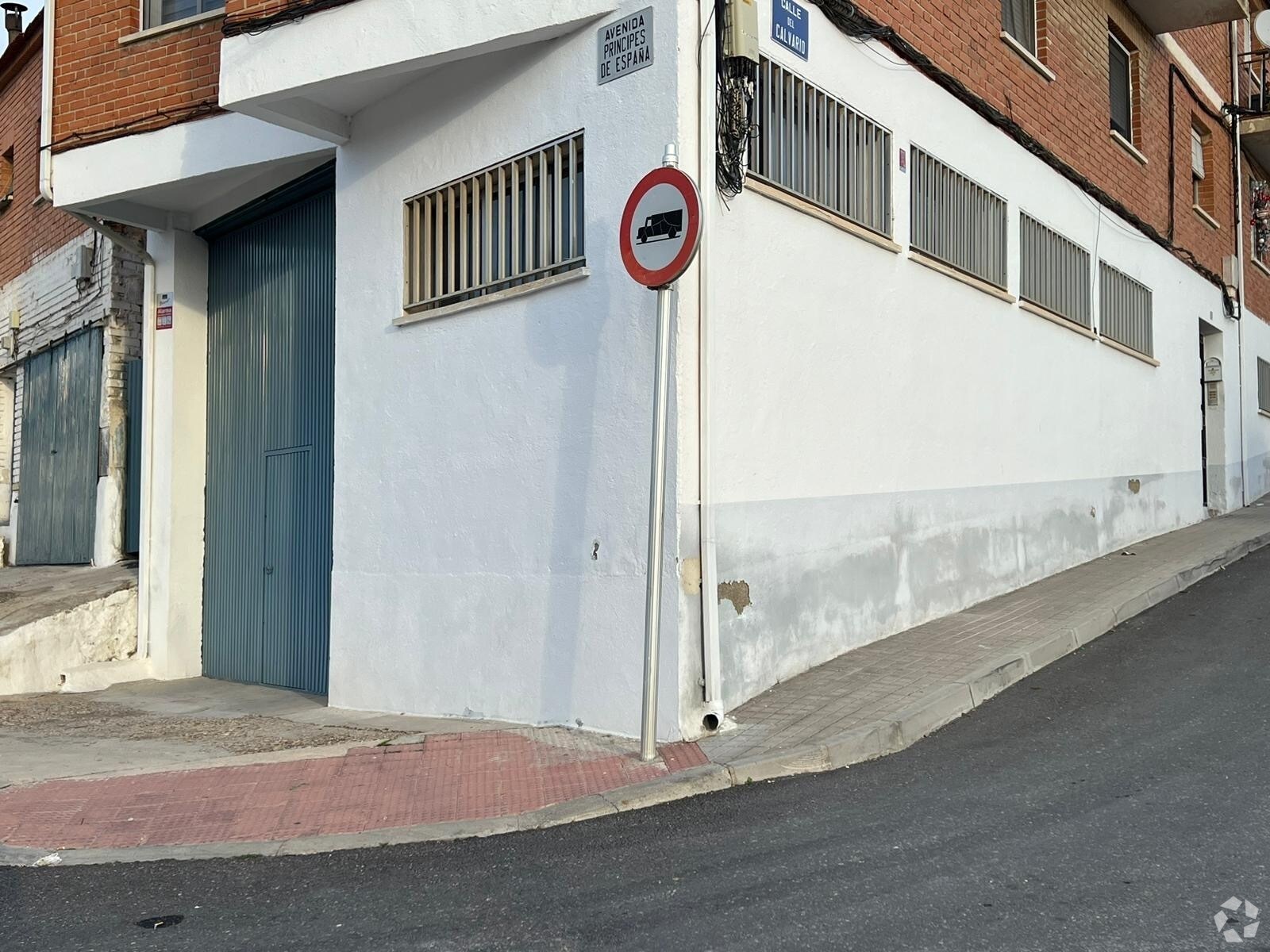 Immeuble residentiel dans Morata de Tajuña, Madrid à vendre Photo intérieure– Image 1 sur 2