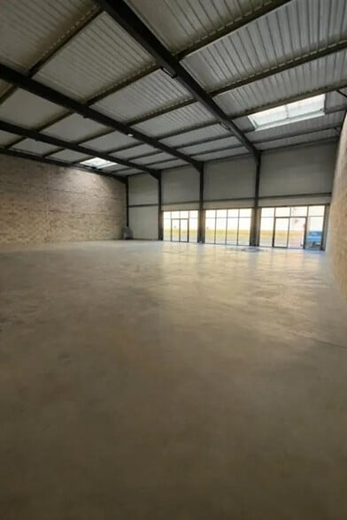 Local commercial dans Gonesse à louer - Photo intérieure – Image 3 sur 5