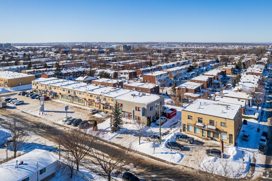 8133 André-Ampère, Montréal, QC à louer - Aérien – Image 2 sur 2