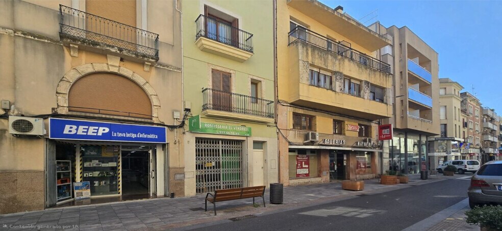 Immeuble residentiel dans El Vendrell, Tarragona à vendre - Photo de l’immeuble – Image 2 sur 8