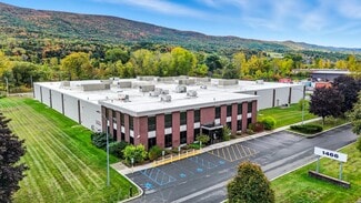 Plus de détails pour 1466 Curran Hwy, North Adams, MA - Industriel/Logistique à louer