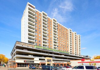 Plus de détails pour 10130 117 St, Edmonton, AB - Local commercial à louer