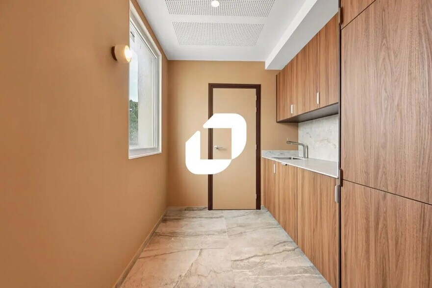 Bureau dans Saint-Maur-des-Fossés à louer - Photo de l’immeuble – Image 2 sur 14