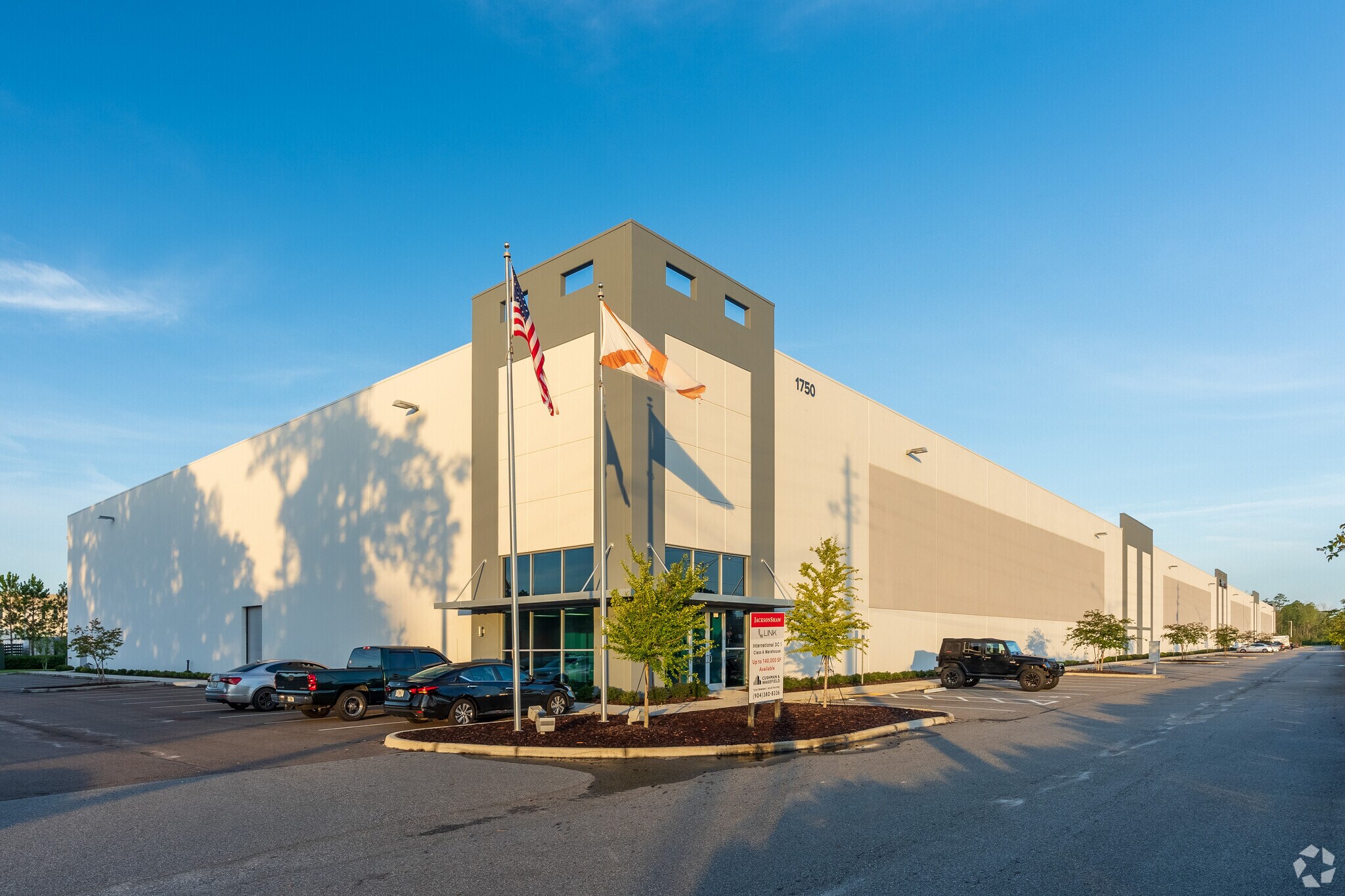 1750 Airport Rd, Jacksonville, FL à louer Photo de l’immeuble– Image 1 sur 7
