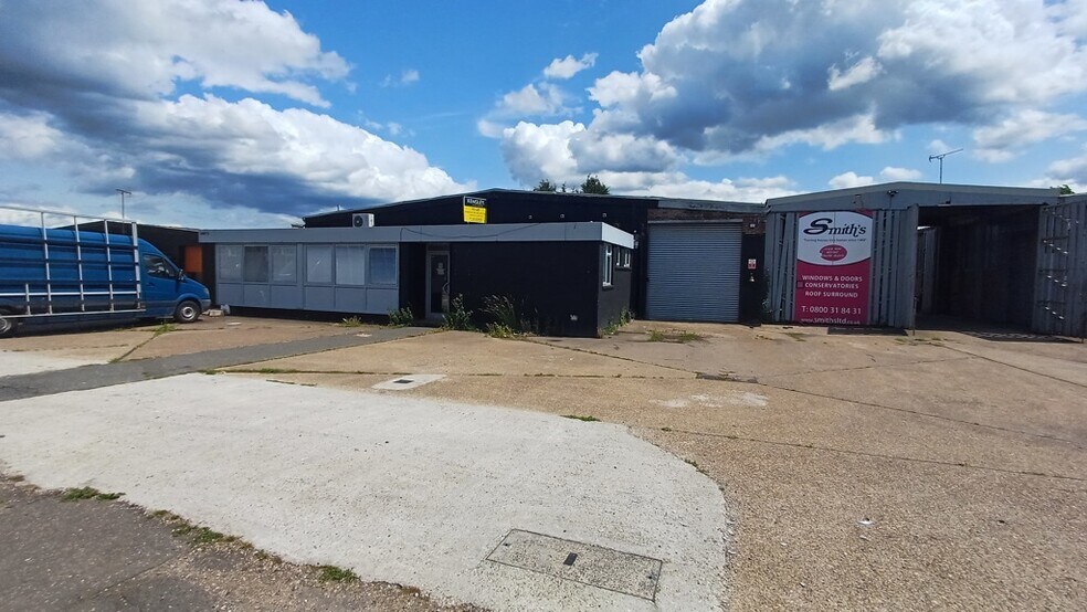 5 Robert Way, Wickford à vendre - Photo de l’immeuble – Image 1 sur 5