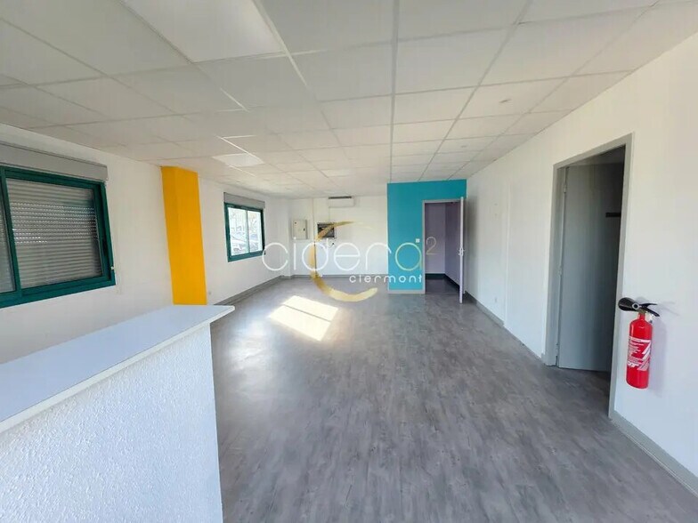 Bureau dans COURNON-D'AUVERGNE à louer - Photo de l’immeuble – Image 2 sur 8