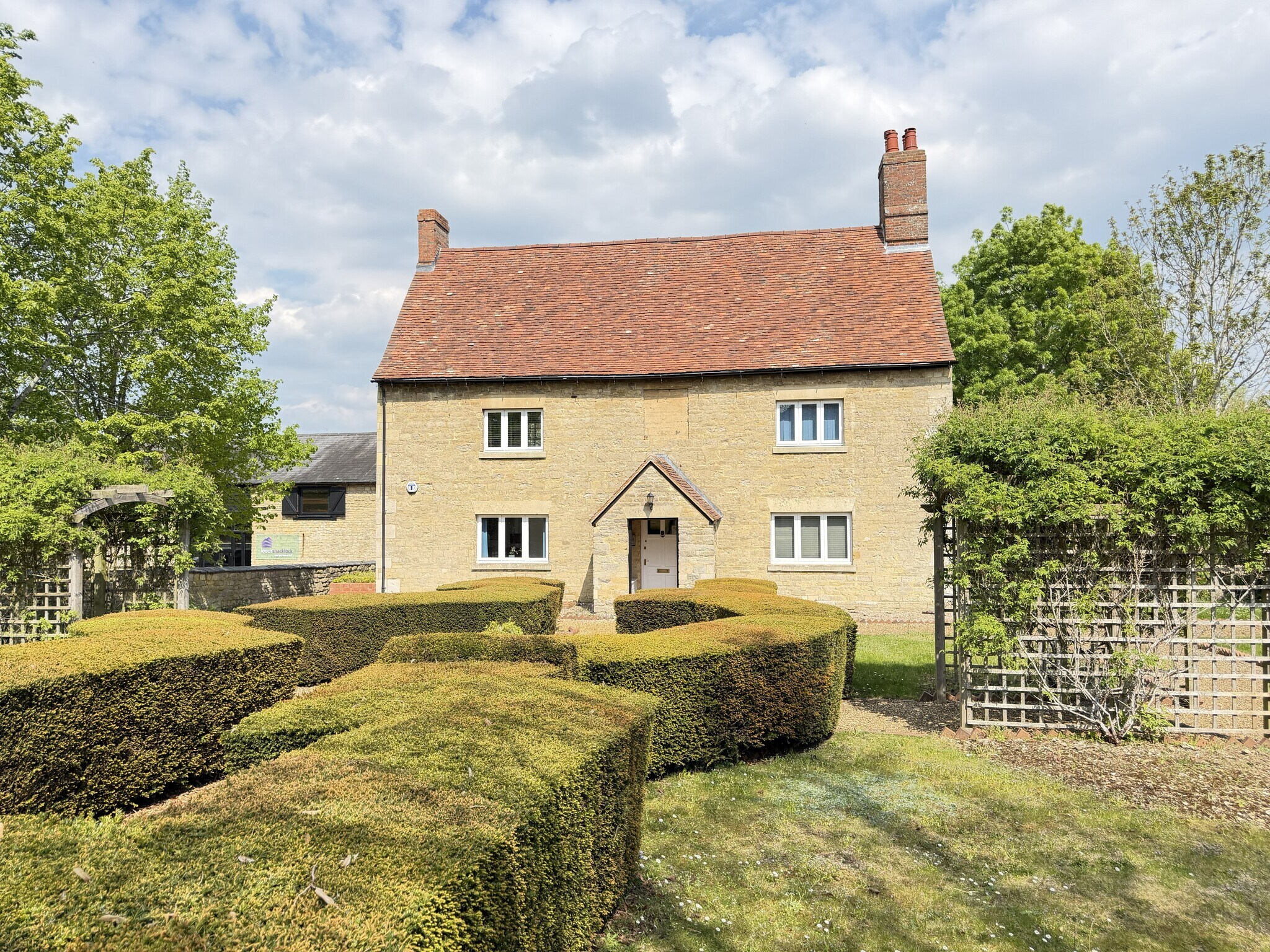 Stratford Rd, Milton Keynes à vendre Photo de l’immeuble– Image 1 sur 5