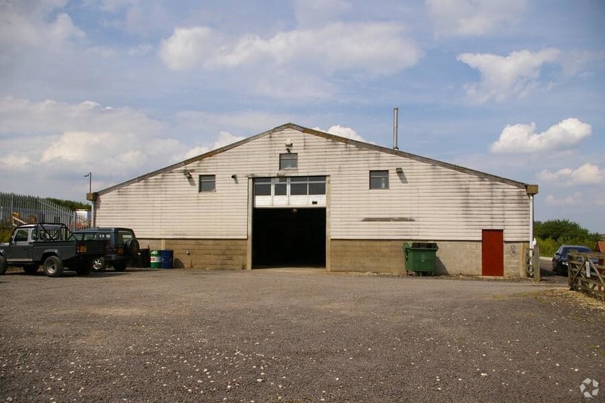 Chearsley Rd, Long Crendon à louer - Photo principale – Image 1 sur 8