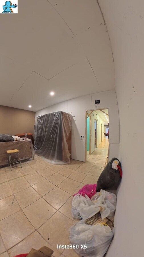 Carrer Montiu, 28, Montcada i Reixac, BAR 08110 - Lot 1 - - Photo intérieure - Image 2 of 8