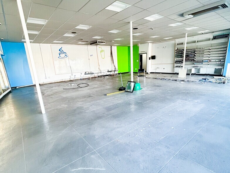 3402 University Ave, Lubbock, TX à louer - Photo de l’immeuble – Image 3 sur 5