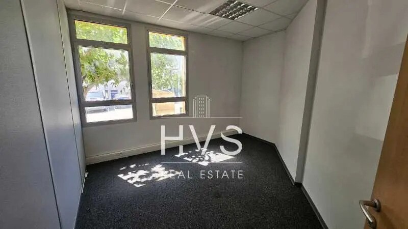 425 Rue René Descartes, Aix-en-Provence à louer - Photo de l’immeuble – Image 1 sur 5