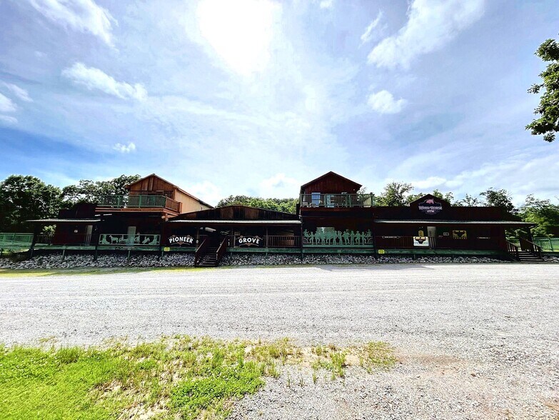 6753 E 620 Rd, Locust Grove, OK à vendre - Photo de l’immeuble – Image 1 sur 85