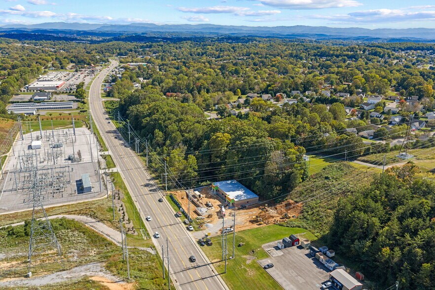 6050 Western Ave, Knoxville, TN à louer - Photo de l’immeuble – Image 2 sur 6