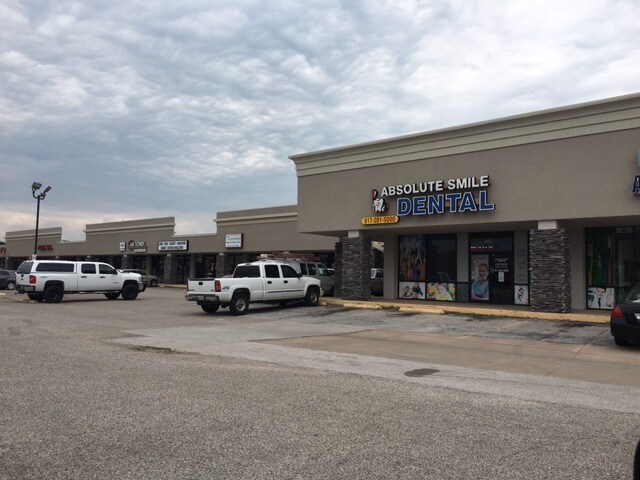 5204-5236 Rufe Snow Dr, North Richland Hills, TX à louer - Photo de l’immeuble – Image 2 sur 3