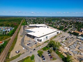 141 Boul Bellerose O, Laval, QC - Vue aérienne  vue de carte - Image1