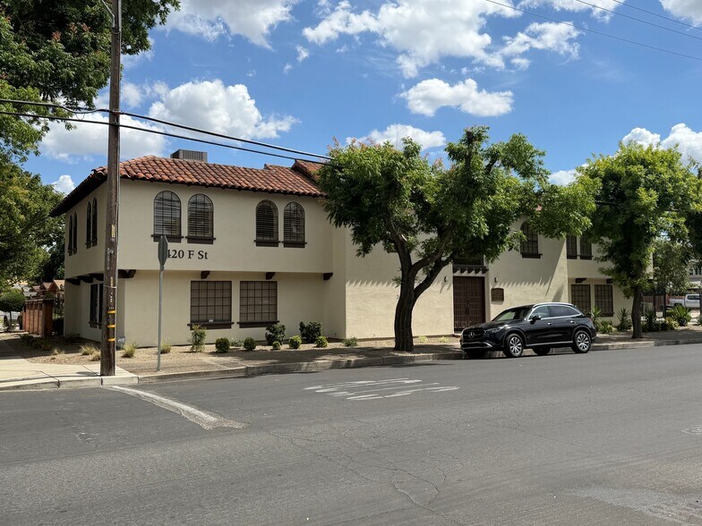 1420 F St, Modesto, CA à louer - Photo de l’immeuble – Image 1 sur 4