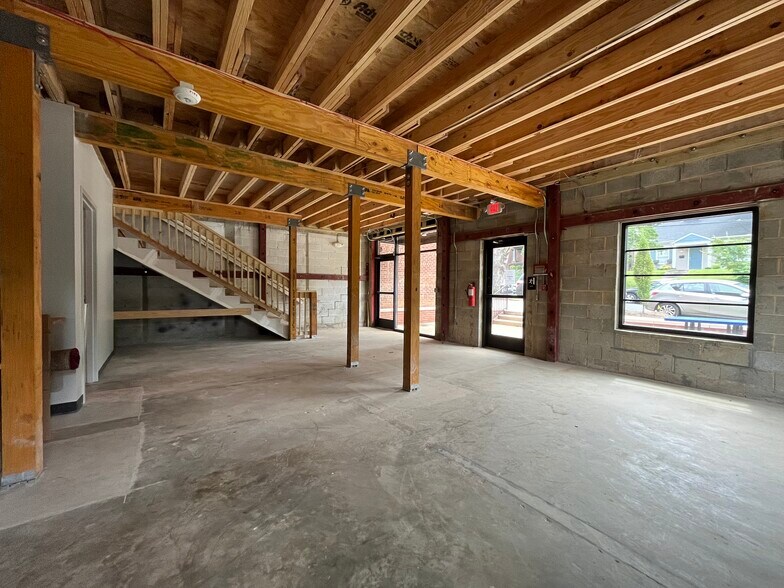 1512 Southwood Ave, Charlotte, NC à louer - Photo de l’immeuble – Image 2 sur 13