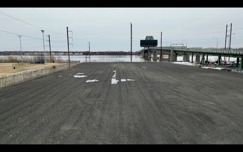 6425 New State Rd, Philadelphia, PA à vendre - Photo de l’immeuble – Image 1 sur 21