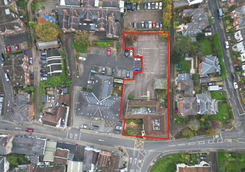 28 West St, Dorking à vendre - Photo de l’immeuble – Image 1 sur 6