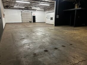 6737 Poss Rd, San Antonio, TX à louer Photo intérieure– Image 1 sur 3