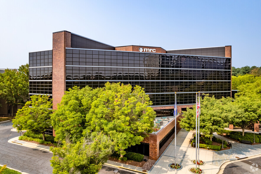 1900 Campus Commons Dr, Reston, VA à louer - Photo de l’immeuble – Image 3 sur 18