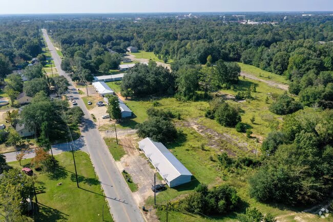 Value-Add Multifamily Community | Albany portefeuille de 3 biens à vendre sur LoopNet.fr Photo principale– Image 1 sur 9