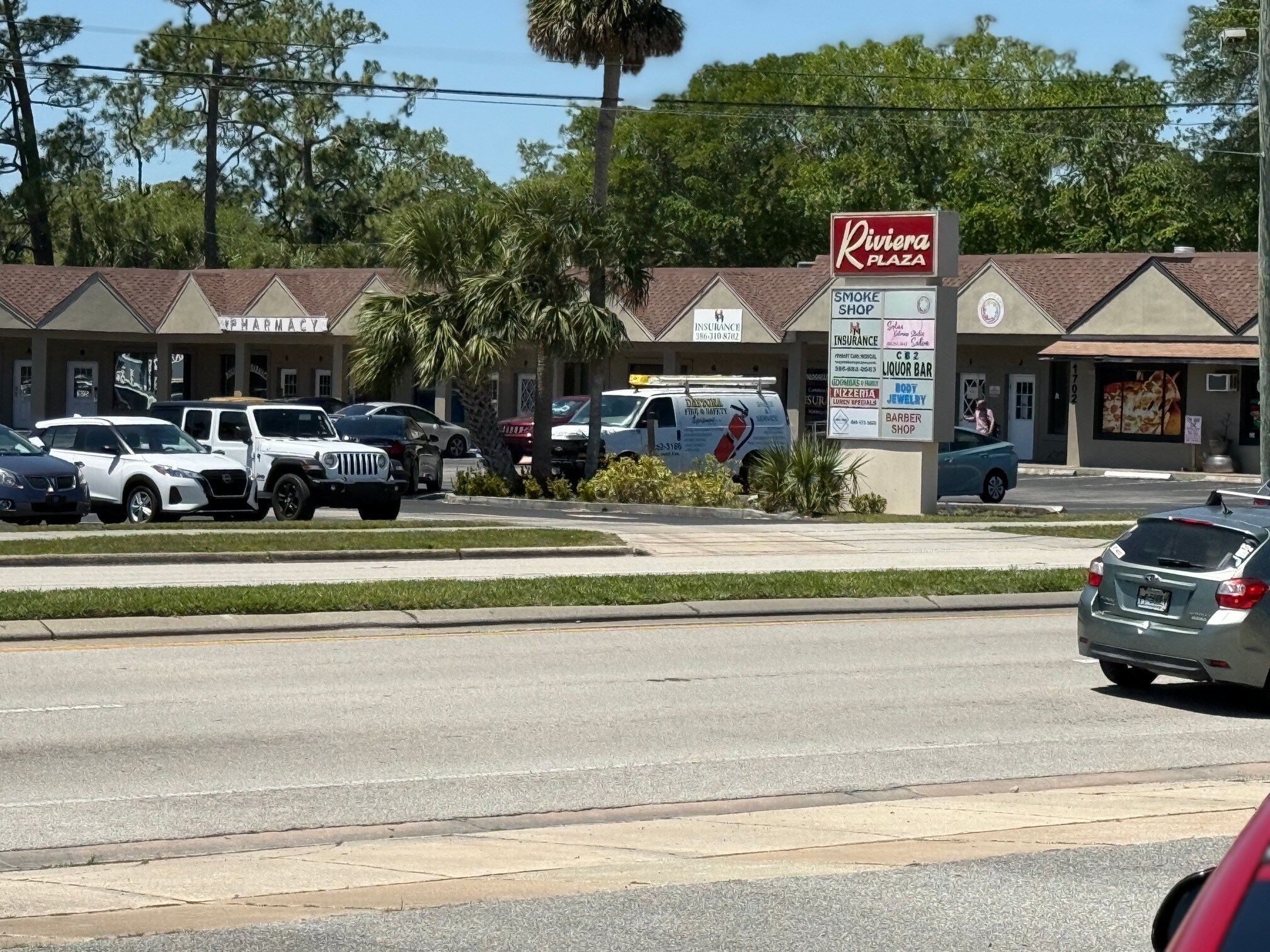 1700 Yonge St, Daytona Beach, FL à louer Photo de l’immeuble– Image 1 sur 6