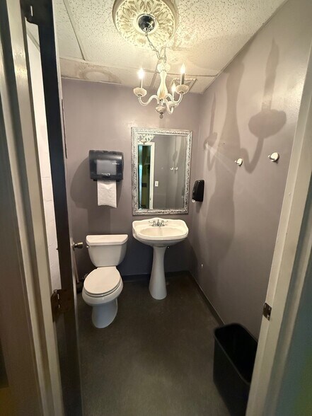 311 Smith Ave, Thomasville, GA à louer - Photo de l’immeuble – Image 3 sur 5