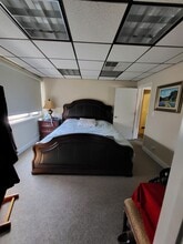 7851 Ogden Ave, Lyons, IL à louer Photo intérieure– Image 2 sur 7