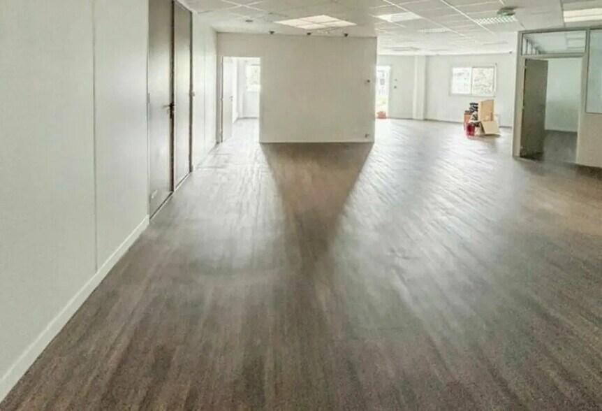 Bureau dans BRIVE-LA-GAILLARDE à louer - Photo de l’immeuble – Image 2 sur 2