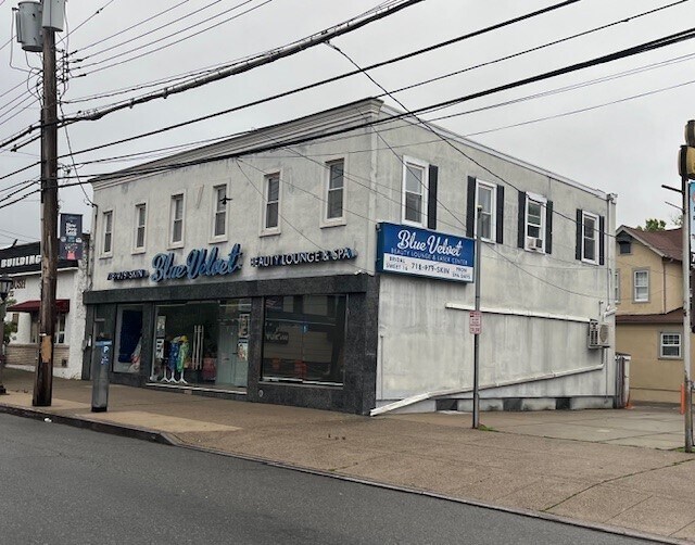 153-155 New Dorp Ln, Staten Island, NY à louer - Photo de l’immeuble – Image 1 sur 2