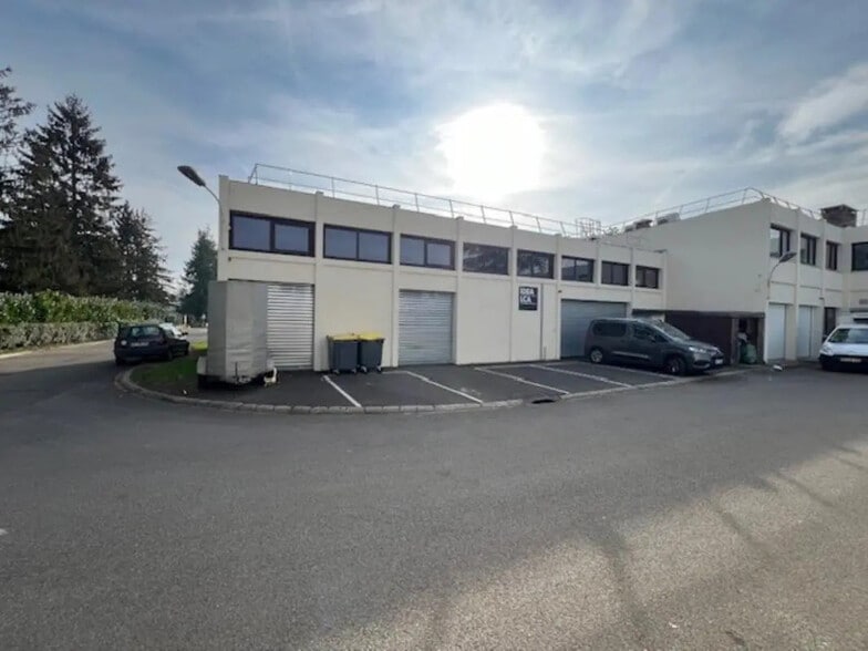 La Porte Des Loges, Les Loges-en-Josas à louer - Photo de l’immeuble – Image 3 sur 8