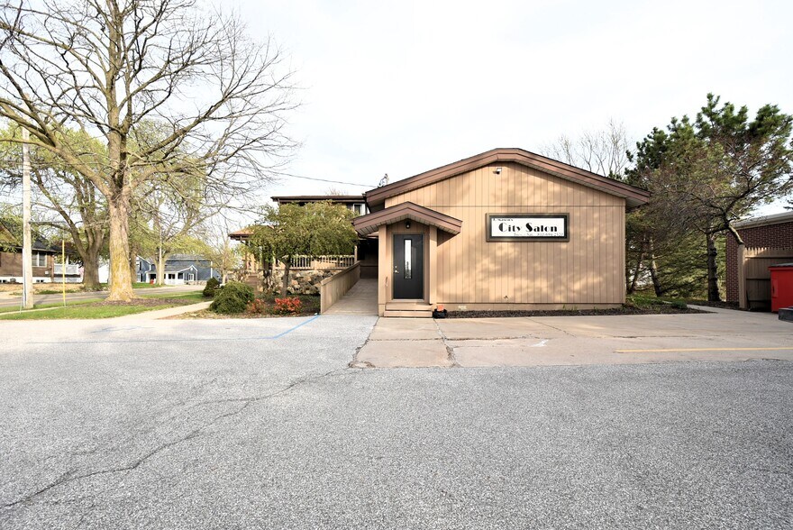11522 Davis St, Grand Blanc, MI à vendre - Photo principale – Image 1 sur 43