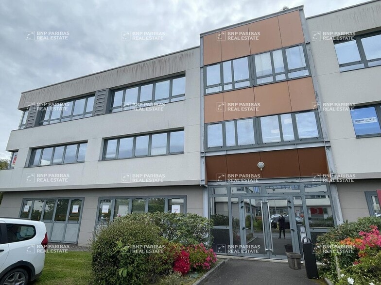 Bureau dans Saint-Grégoire à louer - Photo de l’immeuble – Image 2 sur 7